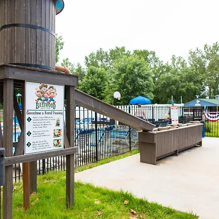 Basswood Resort-2